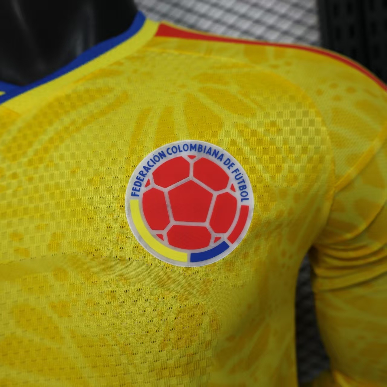 2026 Long Sleeve Player Version Colombia Home World Cup Football Shirt 1:1 Thai Quality - Image 5