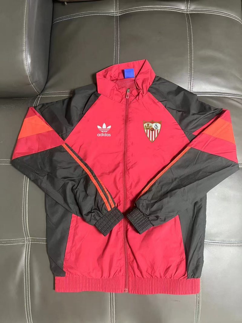 0fd0c70bff9a2047edfcd635ea93b221 2025/2026 Sevilla Windbreaker Football Shirt