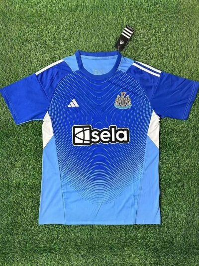 2025/2026 Newcastle United Goalkeeper Football Shirt 1:1 Thai Quality