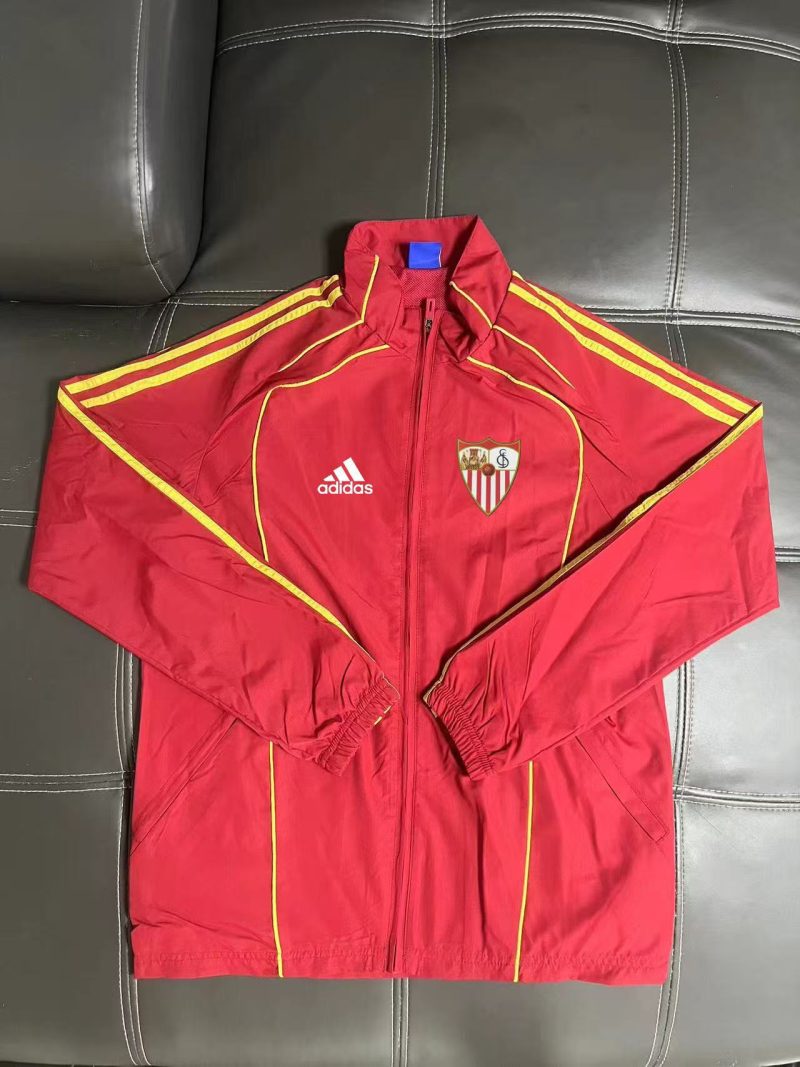 222cac8c5ec5651f92245398ef7820b7 2025/2026 Sevilla Windbreaker Football Shirt