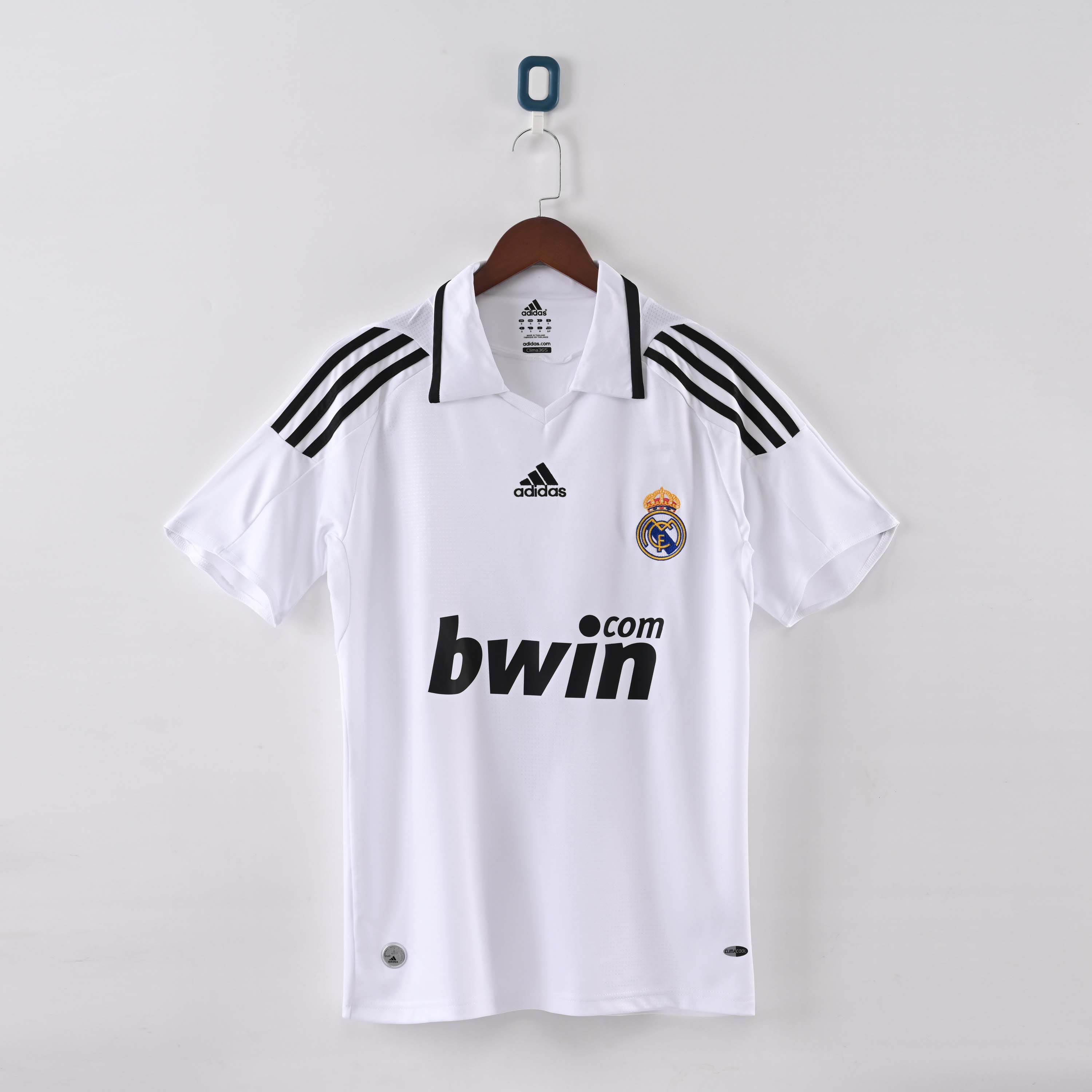 2008/2009 Retro Real Madrid Home Football Shirt 1:1 Thai Quality
