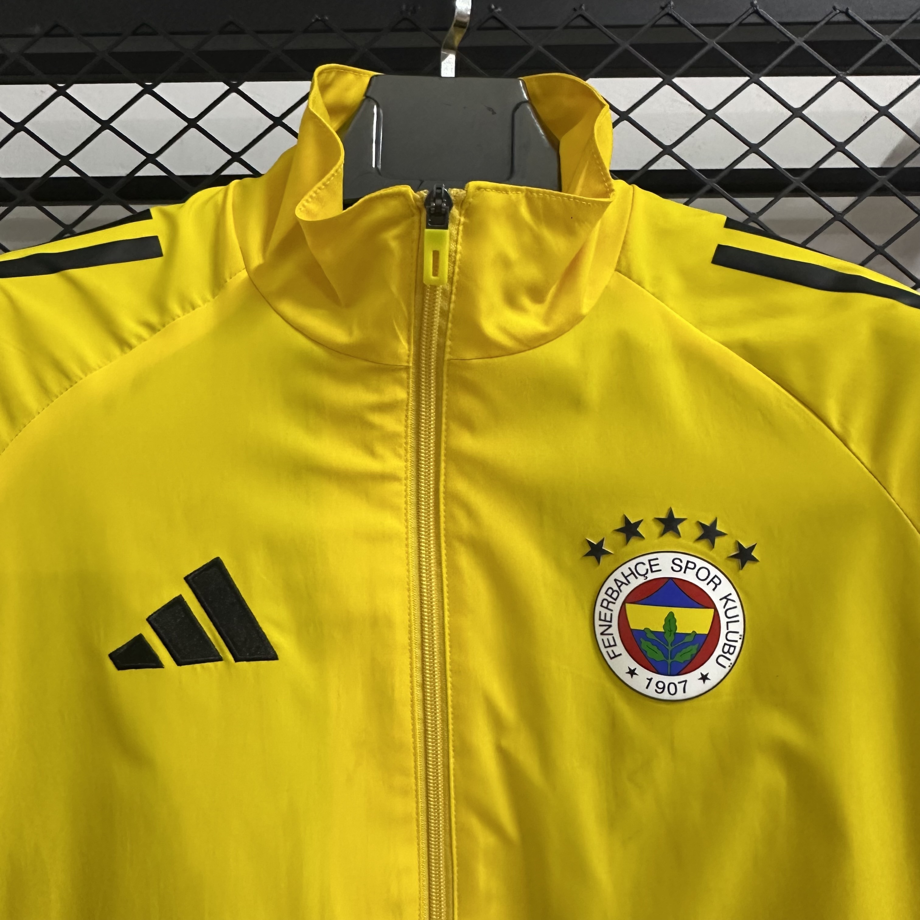 2025/2026 Fenerbahce Windbreaker Football Shirt - Image 3