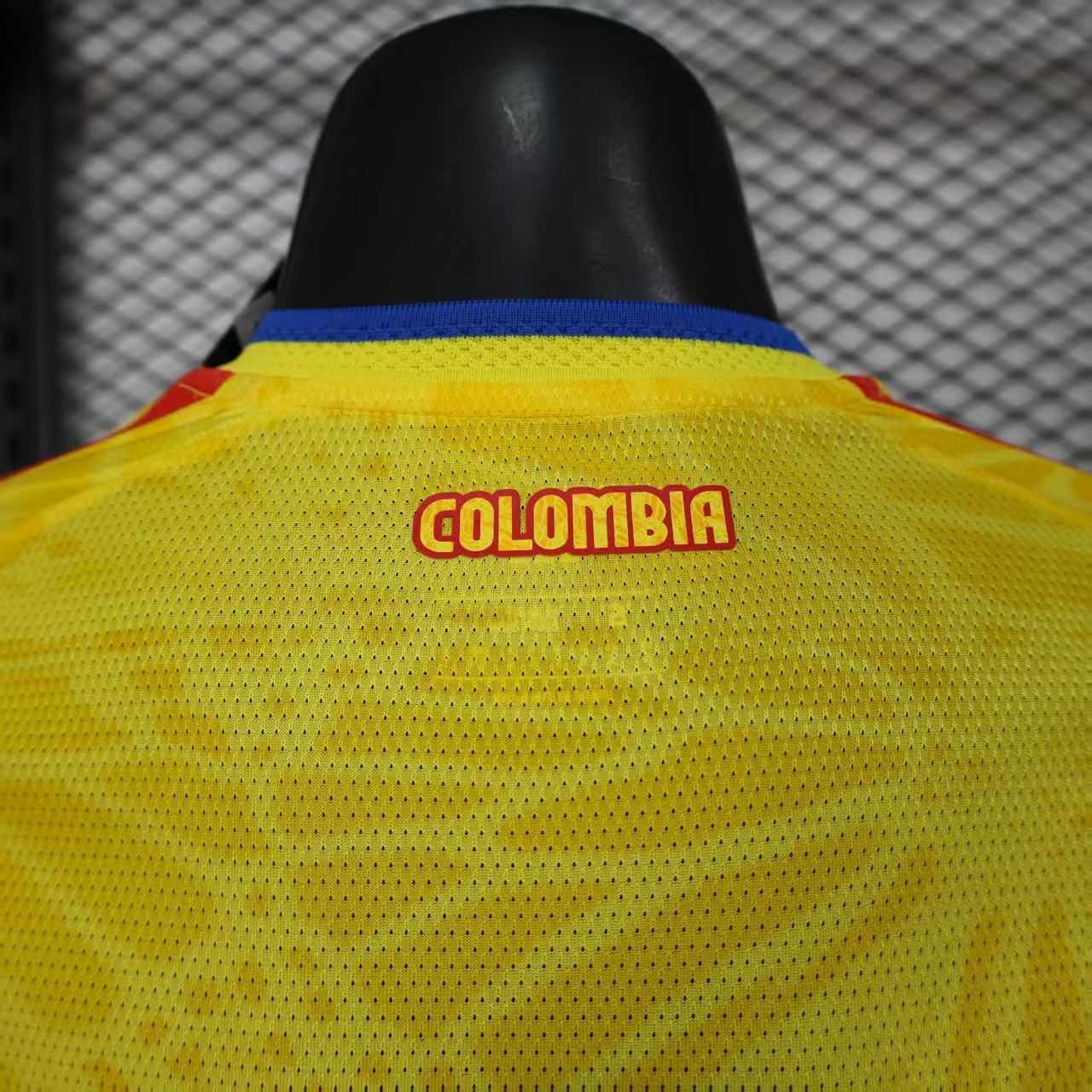 2026 Long Sleeve Player Version Colombia Home World Cup Football Shirt 1:1 Thai Quality - Image 6