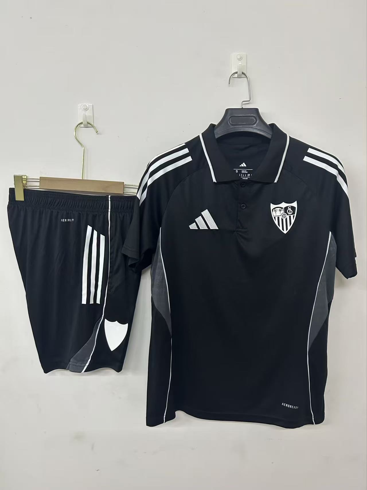 2025/26 Sevilla Black Training suit Football 1:1 Thai Quality