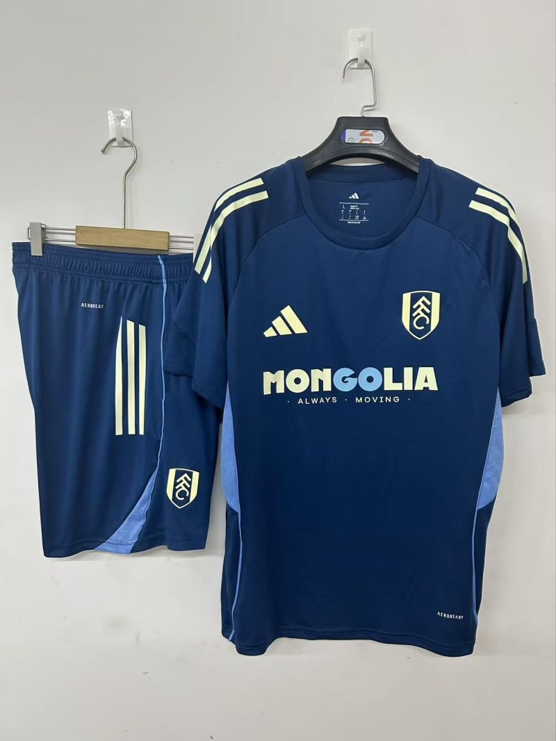 703e8f99ef6fdf428b2c5a28fd975ba3 2025/26 Fulham Training suit Football Shirt 1:1 Thai Quality