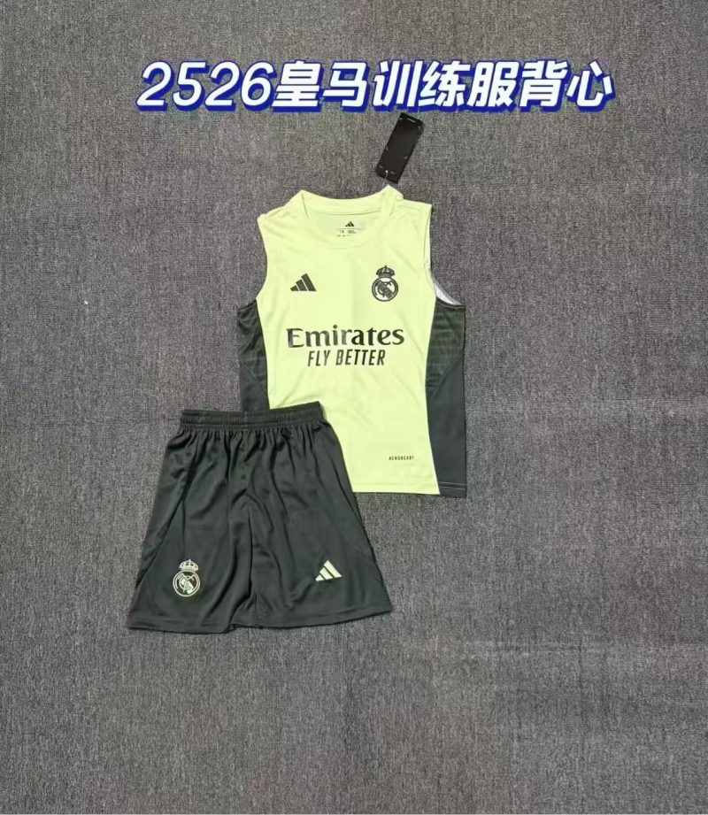 805b3e0b3cd316c8d1faba5d2864d736 2025/2026 Real Madrid Vest Football Shirt Kids Size 1:1 Thai Quality