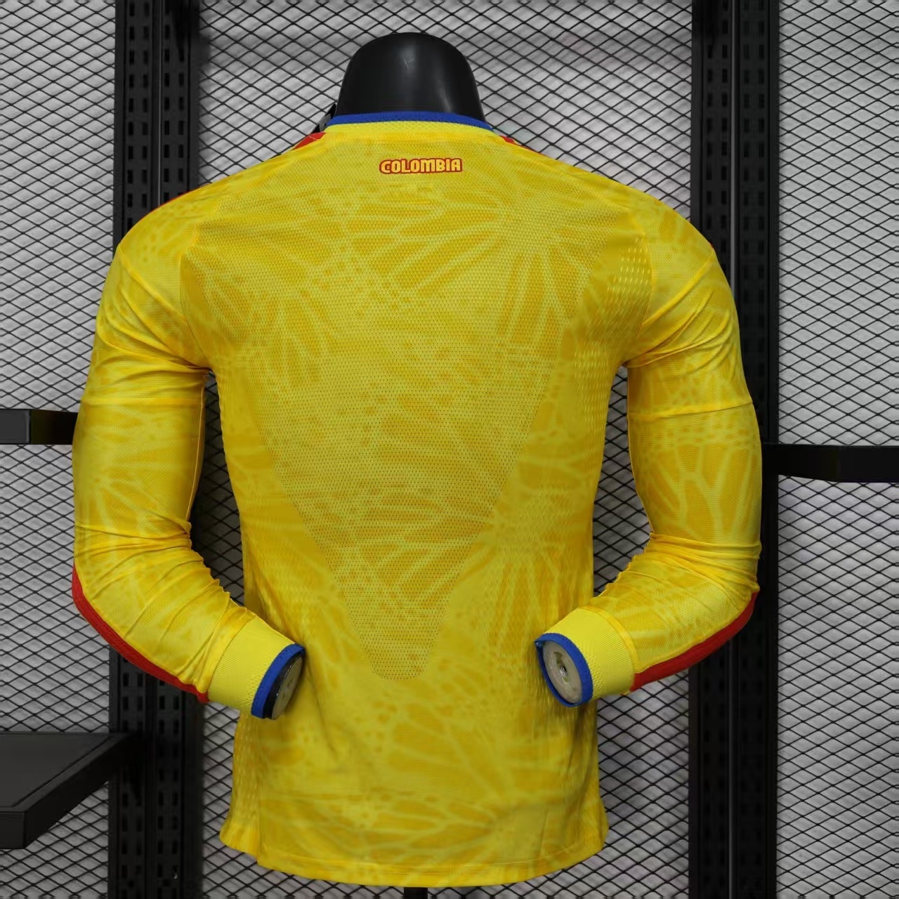 2026 Long Sleeve Player Version Colombia Home World Cup Football Shirt 1:1 Thai Quality - Image 2