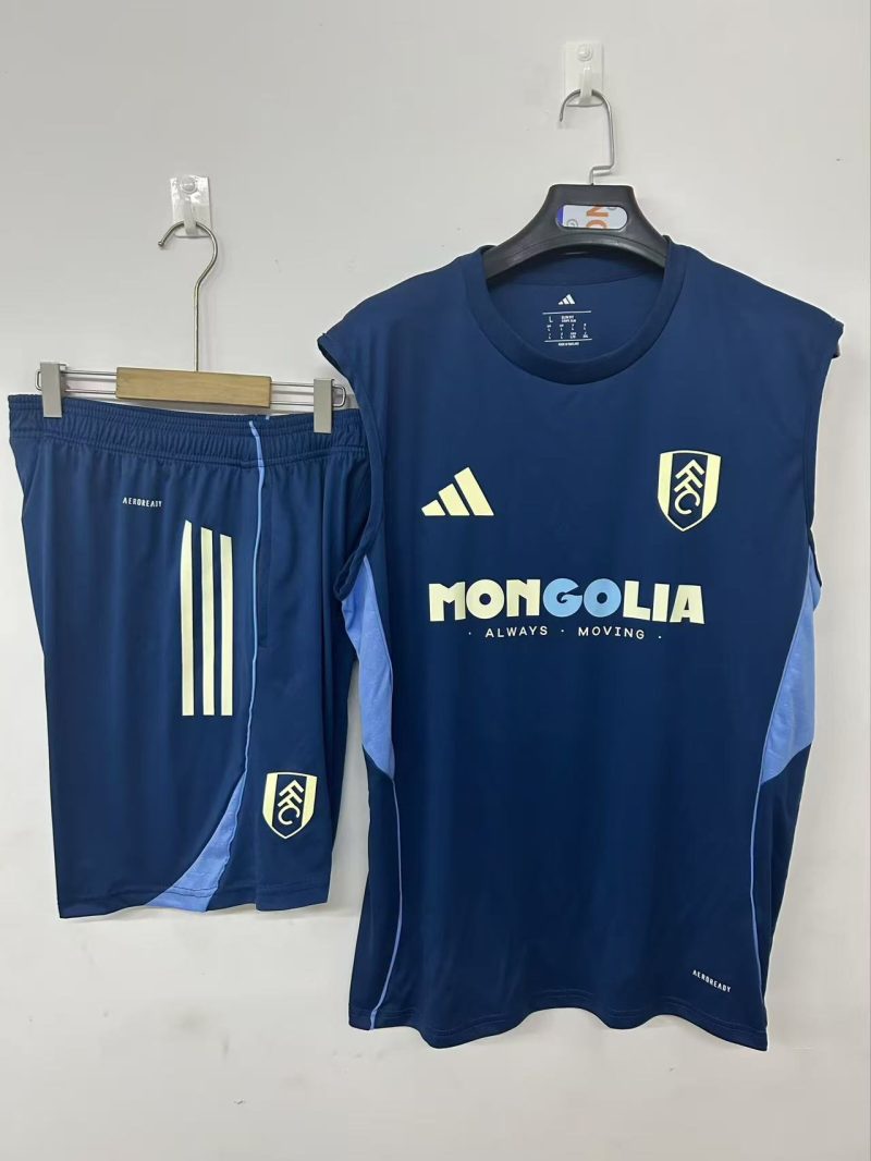 a60e08d0ae2b8841c6730ad6dd016b15 2025/26 Fulham Vest Training suit Football Shirt 1:1 Thai Quality