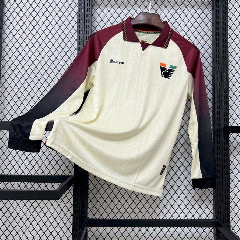 b2cfd33315c09a6c934d493caacf9f0a 2025/2026 Long Sleeve Venezia Away Football Shirt 1:1 Thai Quality