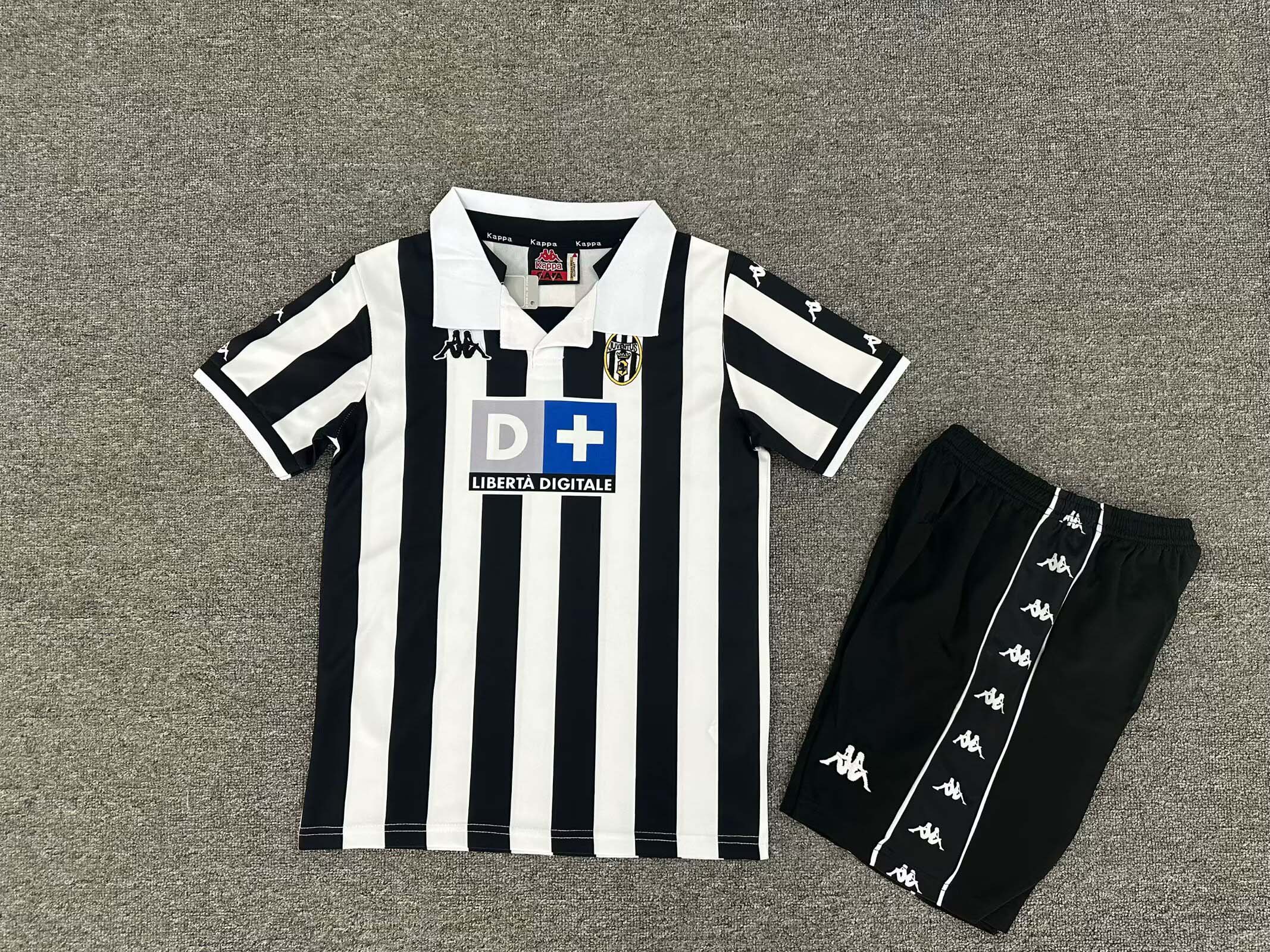 bd96ee4a6d6f88516f758e498c006ff4 1999/2000 Retro Juventus Home Football Shirt Kids Size 1:1 Thai Quality