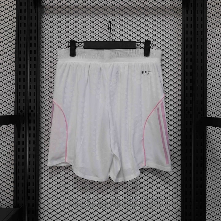 bf9c1c2fe784c8a3b995859a2939ca36 2025/2026 Player Version Juventus Home Shorts 1:1 Thai Quality
