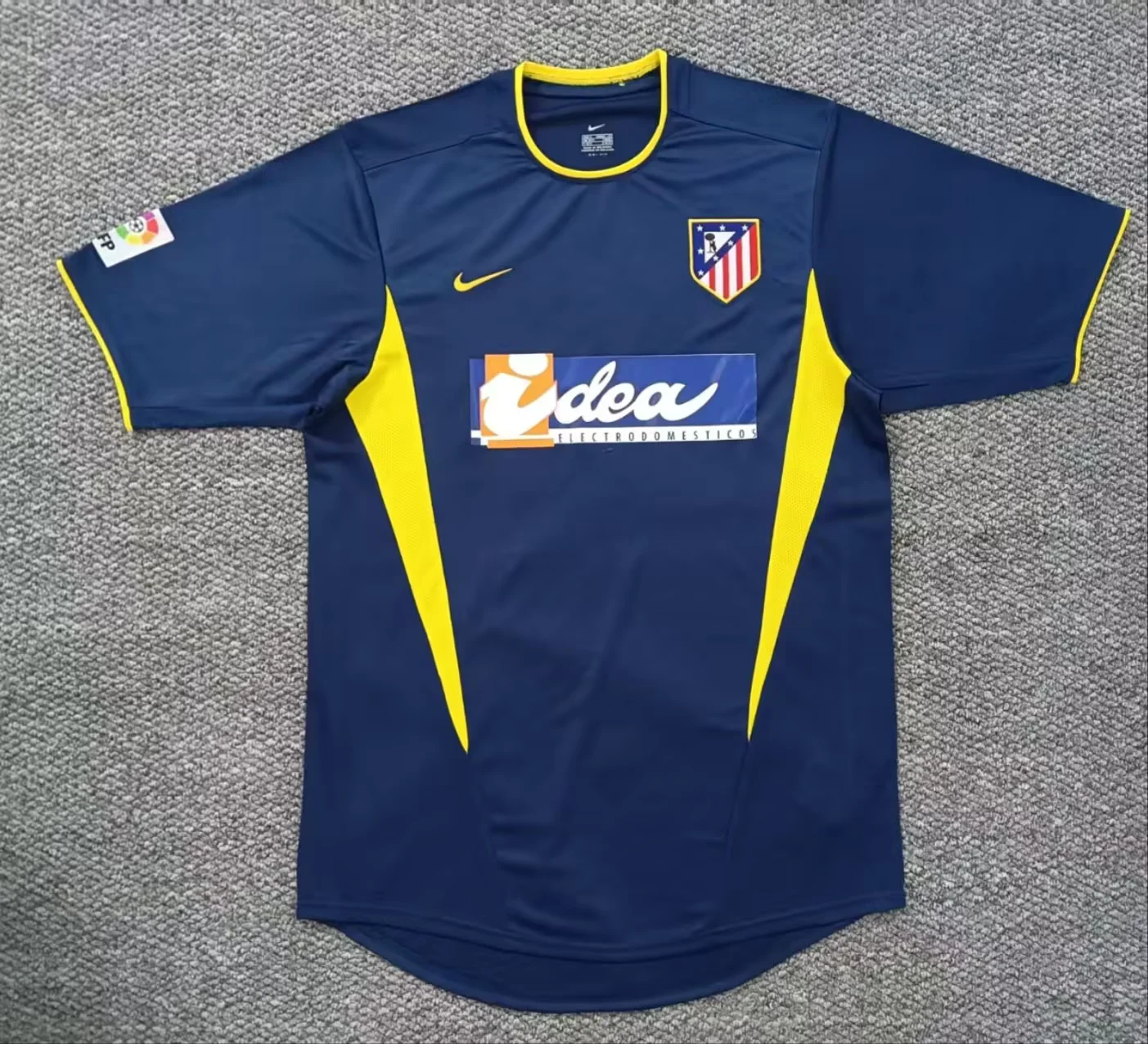 2002/2003 Retro Atletico Madrid Away Football Shirt 1:1 Thai Quality