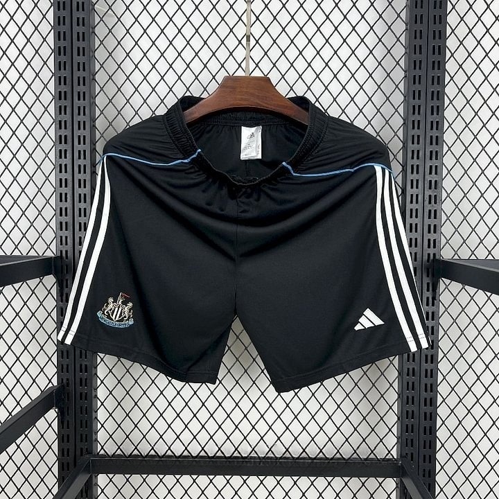 d8dd9eac361e01d2458d6729f367c43c 2025/2026 Newcastle United Home Shorts 1:1 Thai Quality