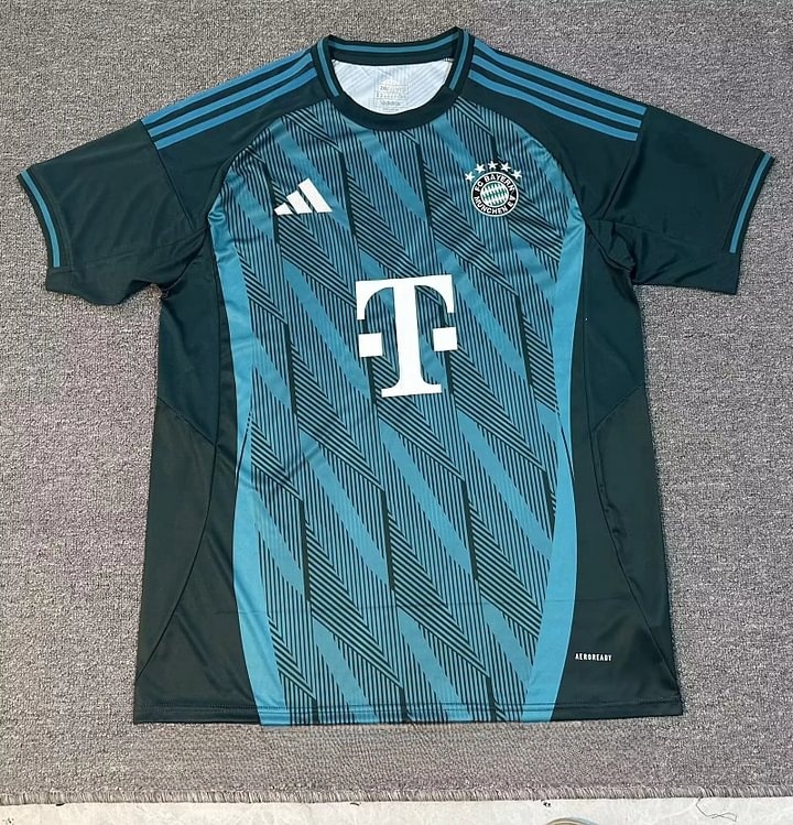 d9bd15575de68b816d69cec81bf347de 2025/2026 Bayern Munchen Special Edition Football Shirt 1:1 Thai Quality