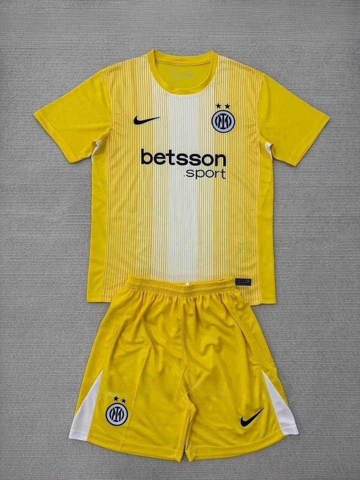 e27f00683899607a6b17c808ac5671df 2025/2026 Inter Milan Goalkeeper Football Shirt Kids Size 1:1 Thai Quality