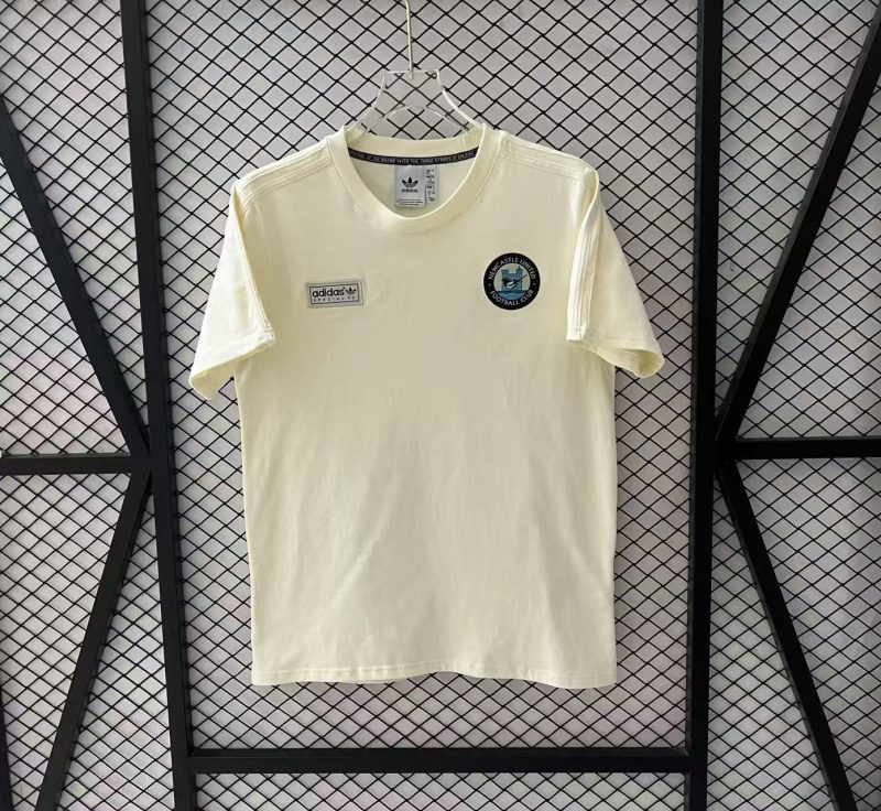 2025/26 Newcastle United Shirt 1:1 Thai Quality