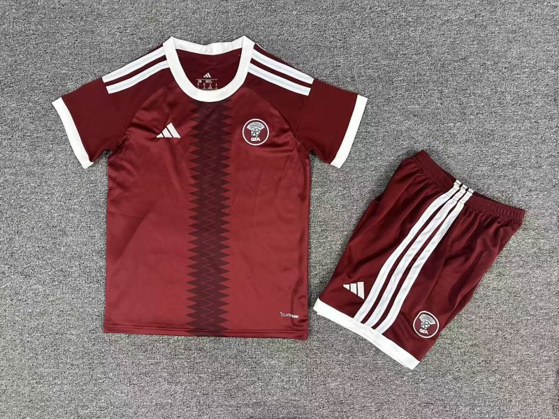 fe25e266075723387814fcebf7bd27d3 2026 Qatar Home Football Shirt Kids Size 1:1 Thai Quality