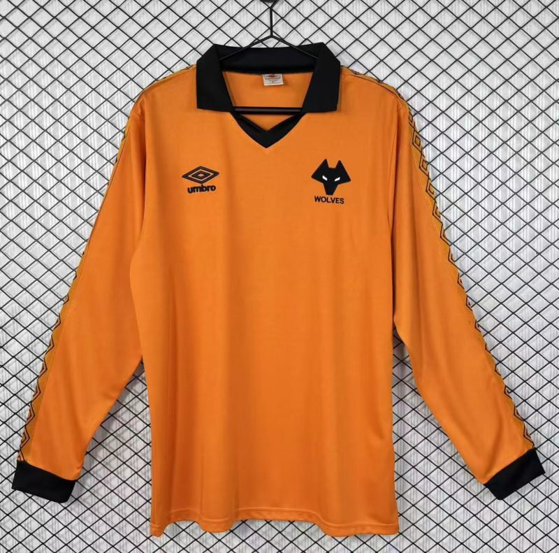 ff25574389a0fae78a164498656de5dc 1980/1981 Retro Long sleeves Wolverhampton Wanderers Home Football Shirt 1:1 Thai Quality