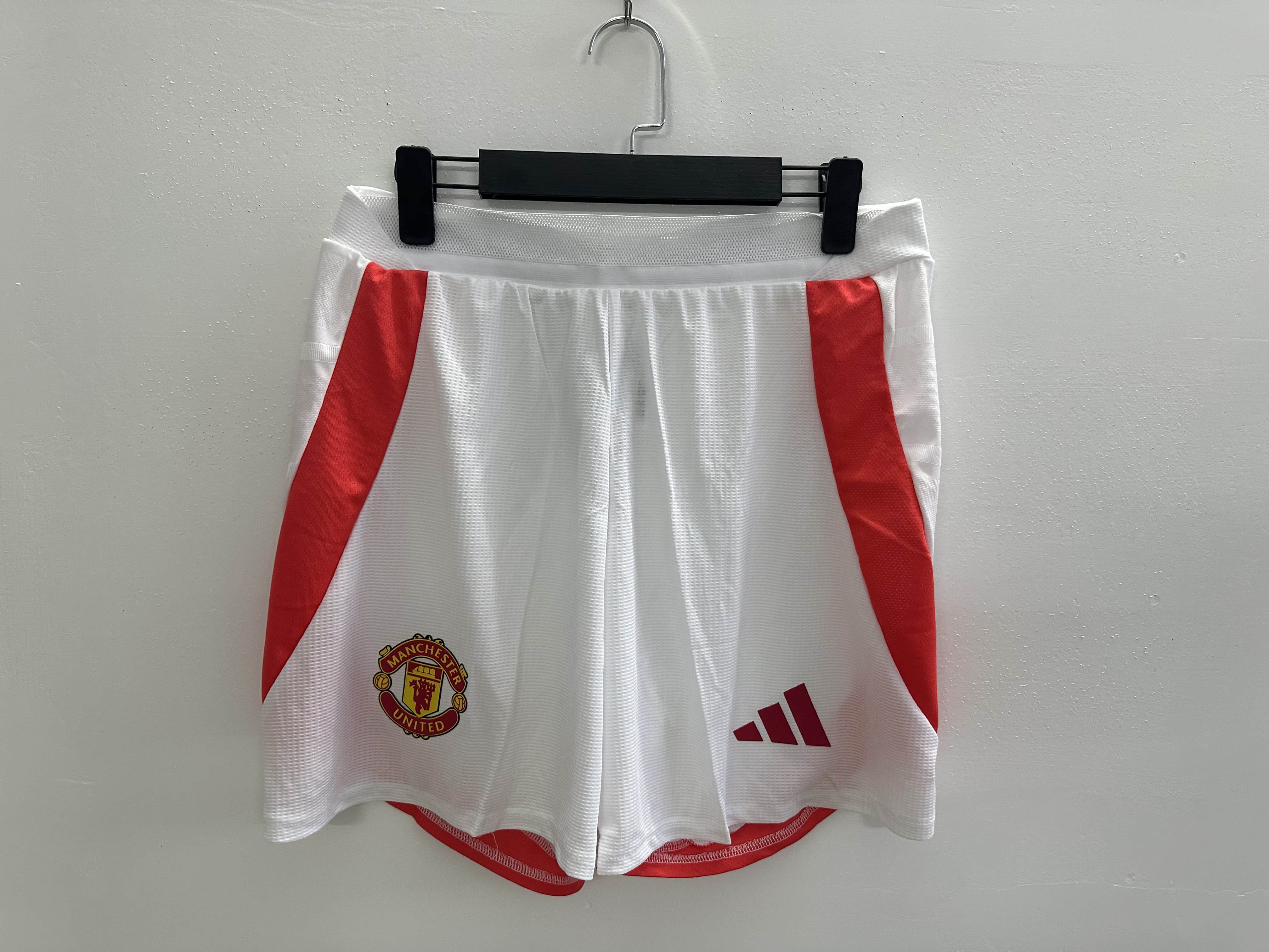 2024/2025 Player Version Manchester United Home Shorts 1:1 Thai Quality