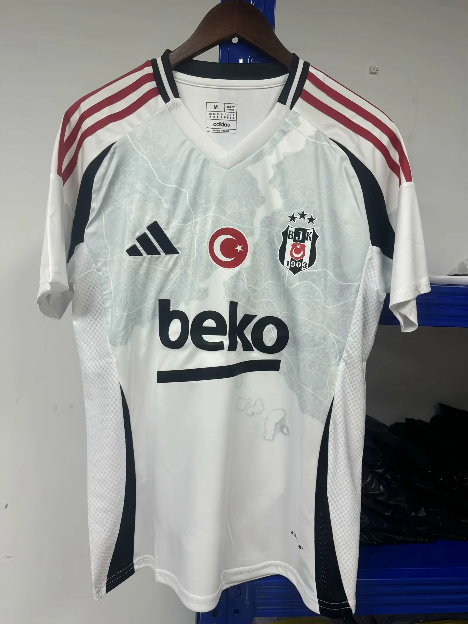 2024/2025 Besiktas Football Shirt 1:1 Thai Quality