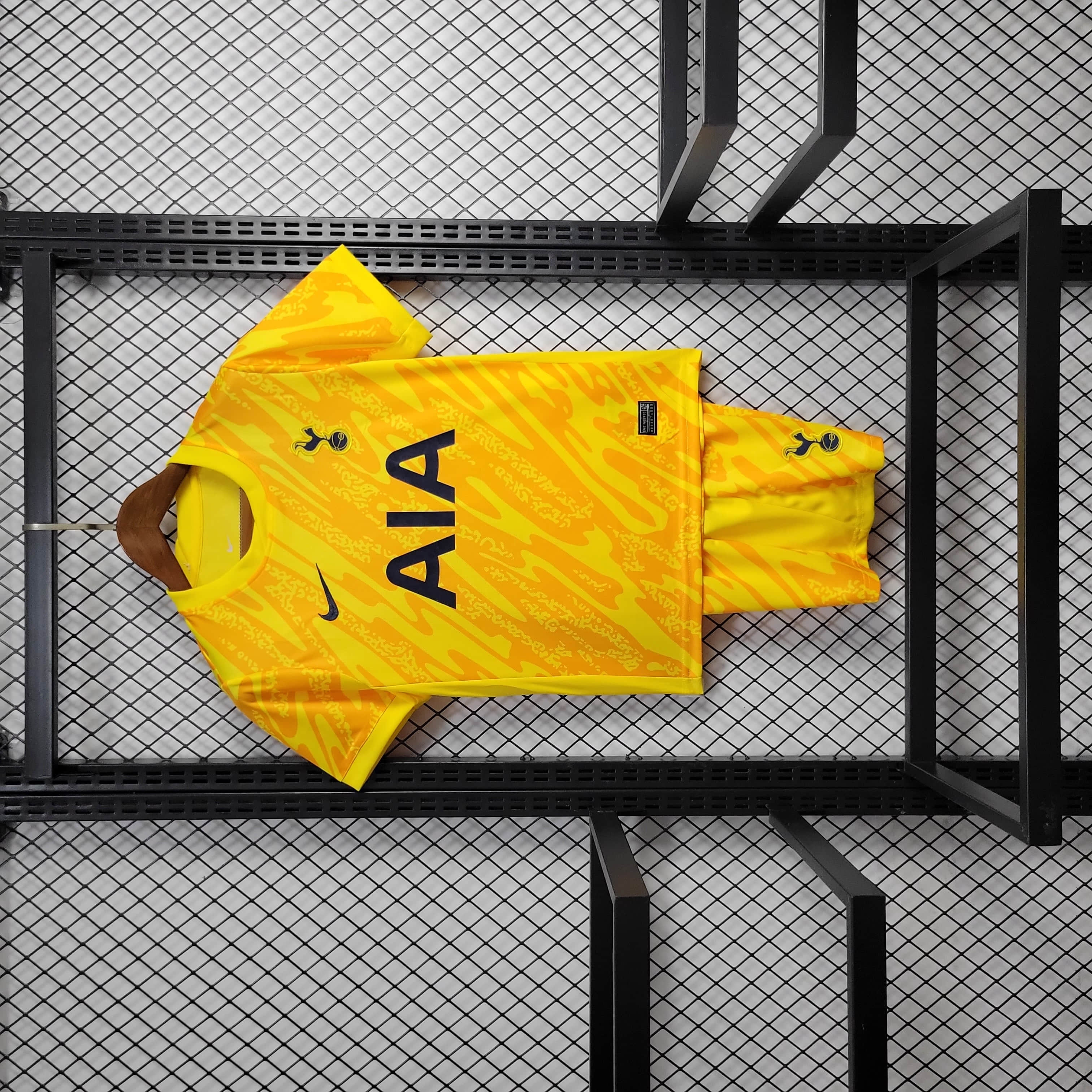 2024/2025 Tottenham Hotspur Goalkeeper Football Shirt Kids Size 1:1 Thai Quality
