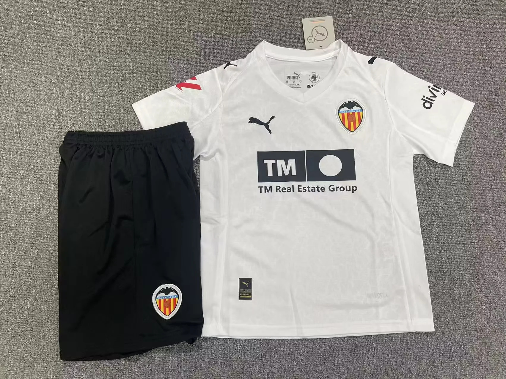 2025/2026 Valencia Home Football Shirt Kids Size 1:1 Thai Quality