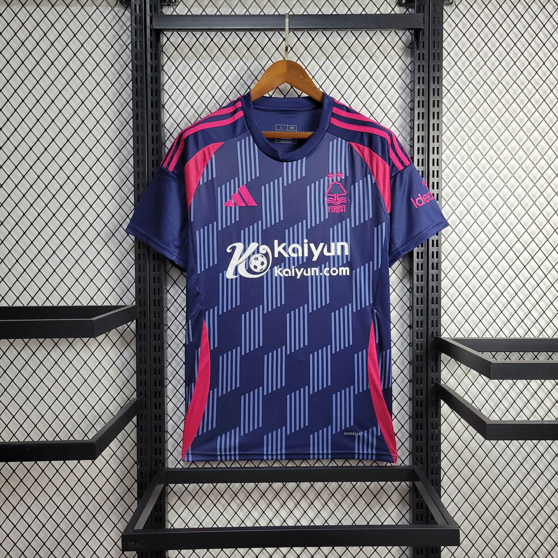 2024/2025 Nottingham Forest Away Football Shirt 1:1 Thai Quality