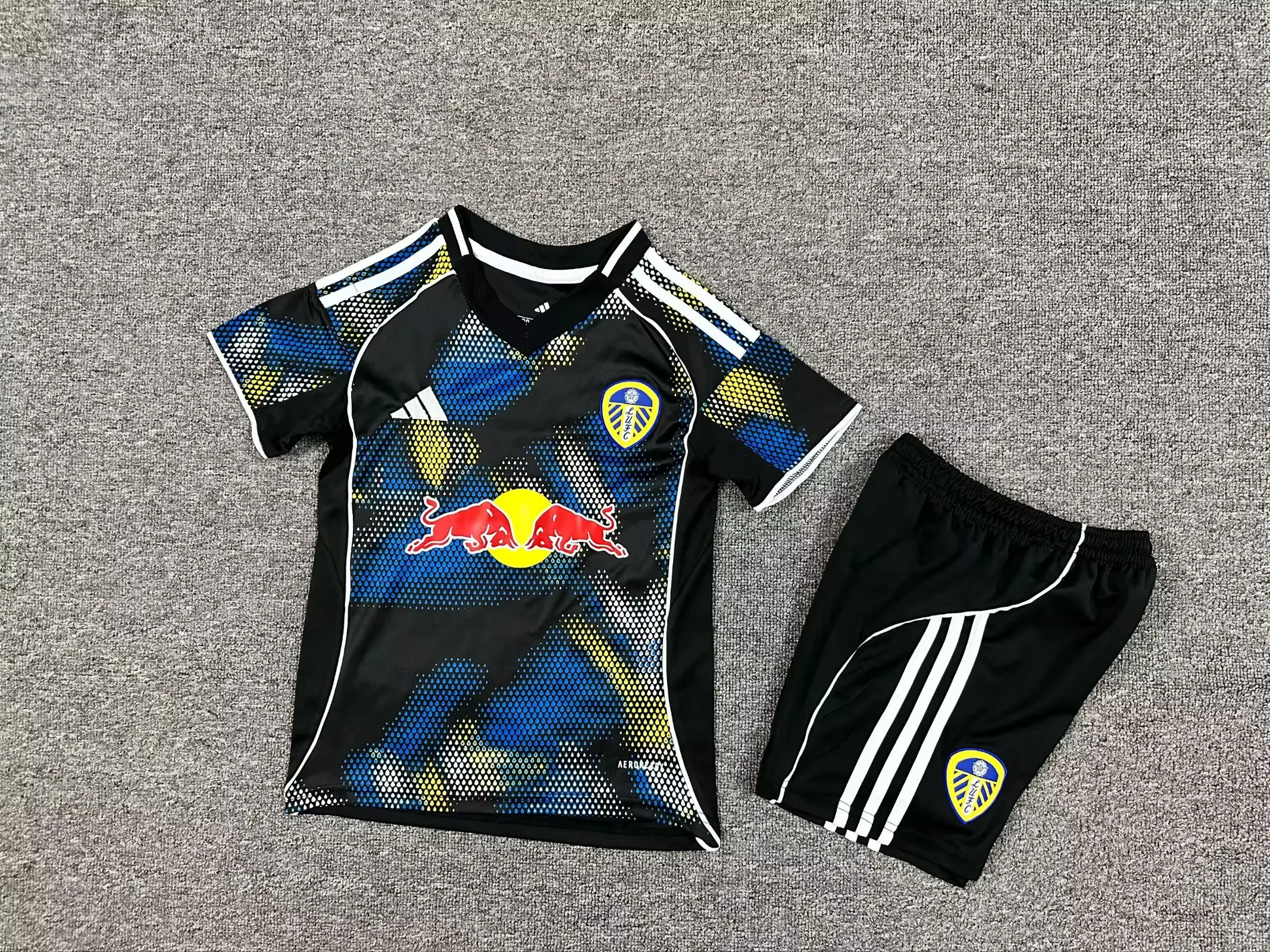 2025/2026 Leeds United Third Away Football Shirt Kids Size 1:1 Thai Quality