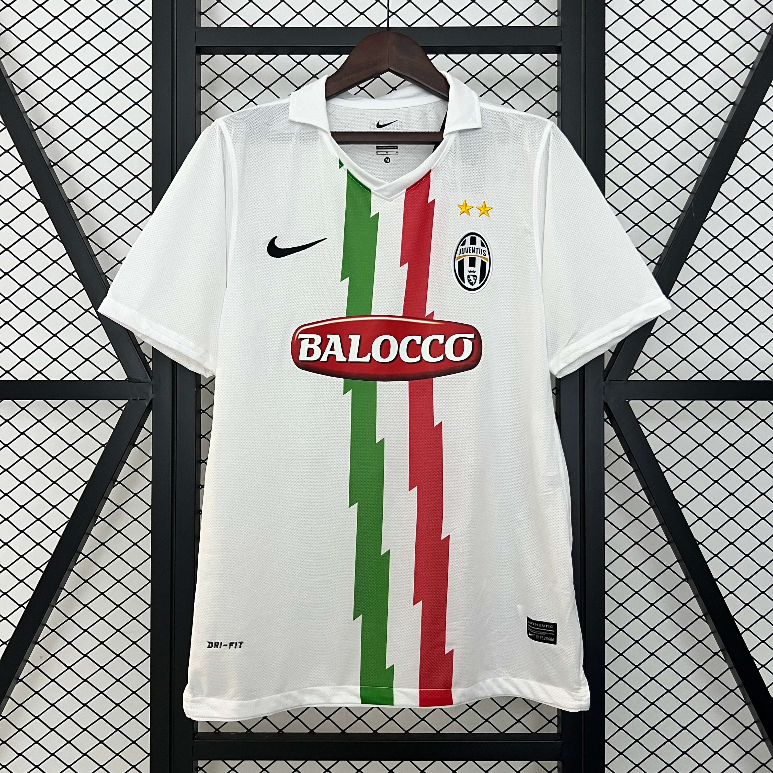 2010/2011 Retro Juventus Away Football Shirt 1:1 Thai Quality
