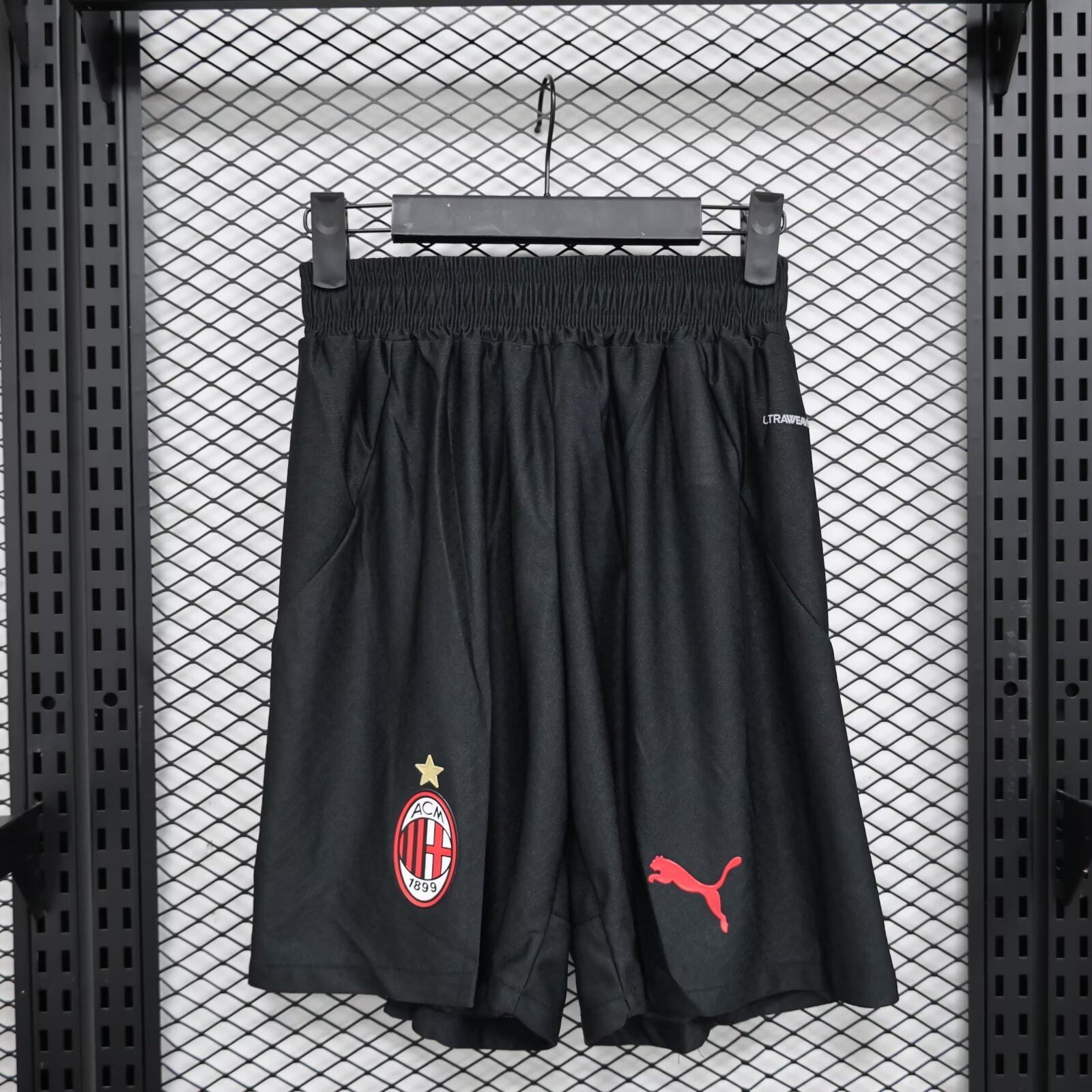 2024/2025 Player Version AC Milan Home Shorts 1:1 Thai Quality