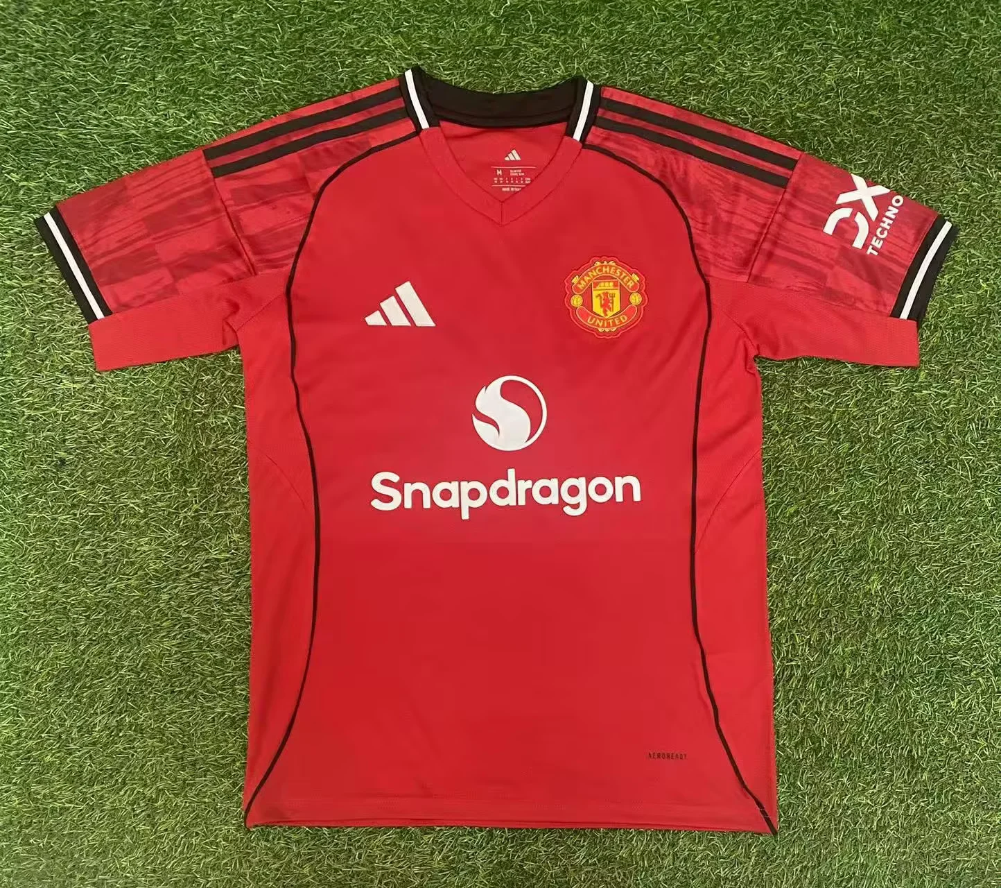 2025/2026 Manchester United Home Football Shirt 1:1 Thai Quality