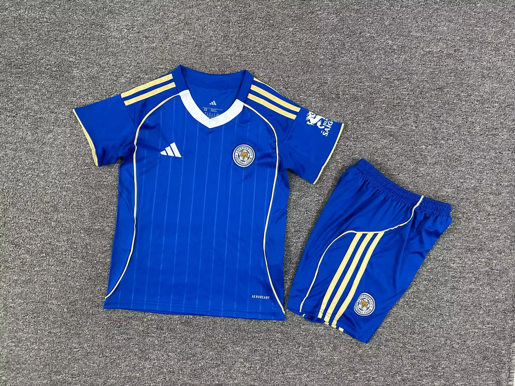 2025/2026 Leicester City Home Football Shirt Kids Size 1:1 Thai Quality