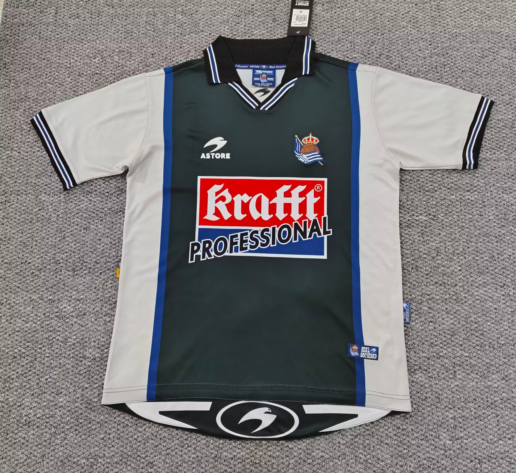 2000/2002 Real Sociedad Home Football Shirt 1:1 Thai Quality