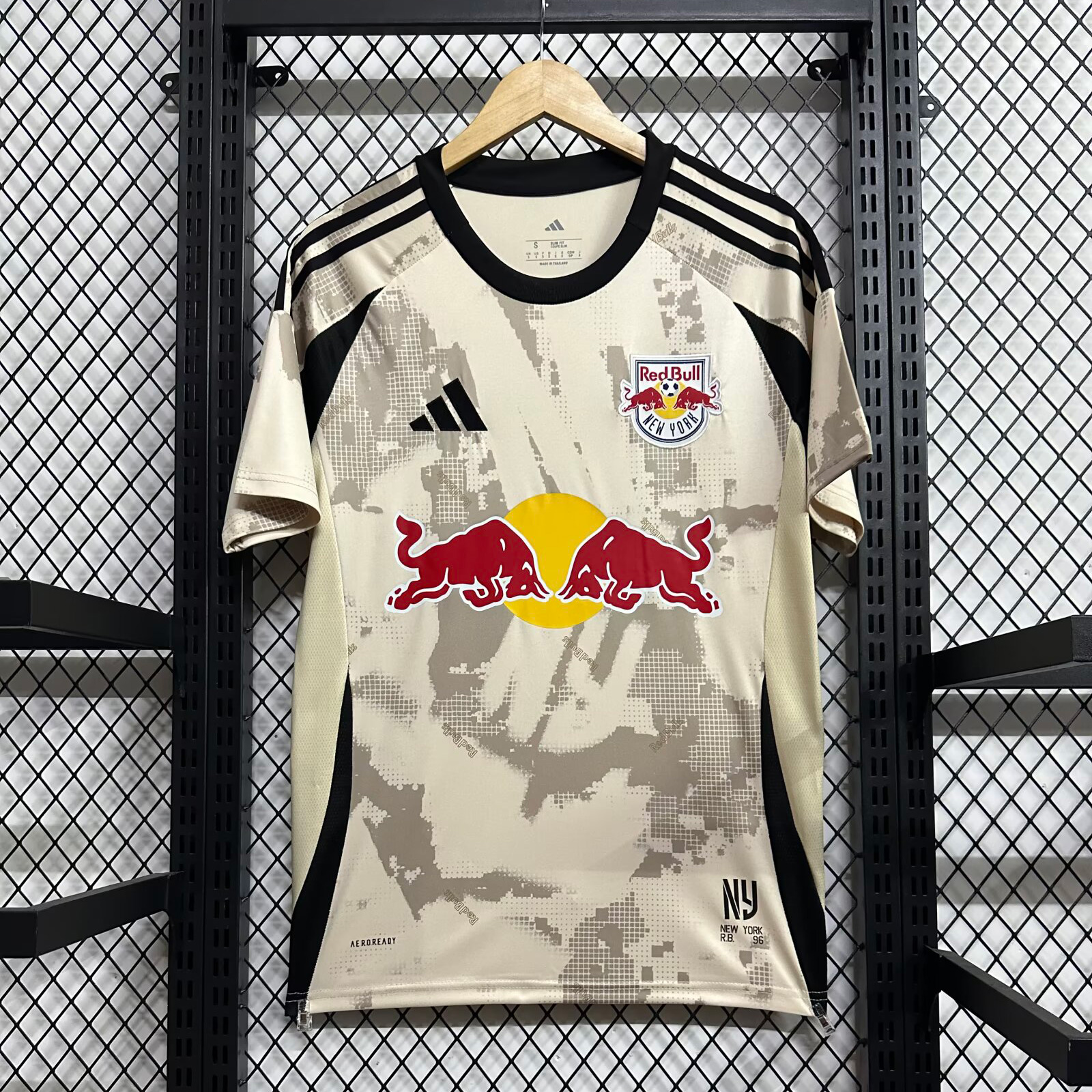 6486e486939594452bbf2d10087c02d2 2025/2026 RB Leipzig Away Football Shirt 1:1 Thai Quality