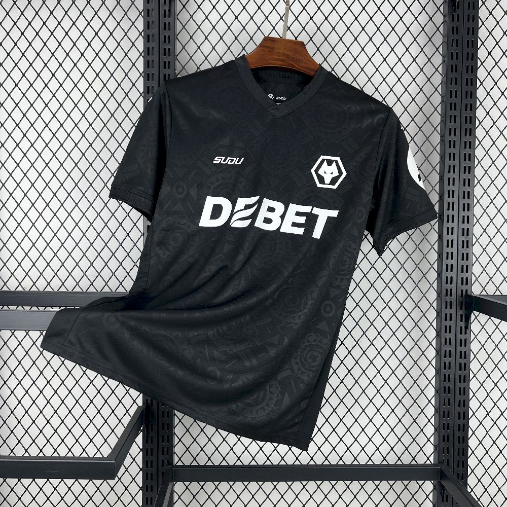 2025/2026 Wolverhampton Goalkeeper Football Shirt 1:1 Thai Quality