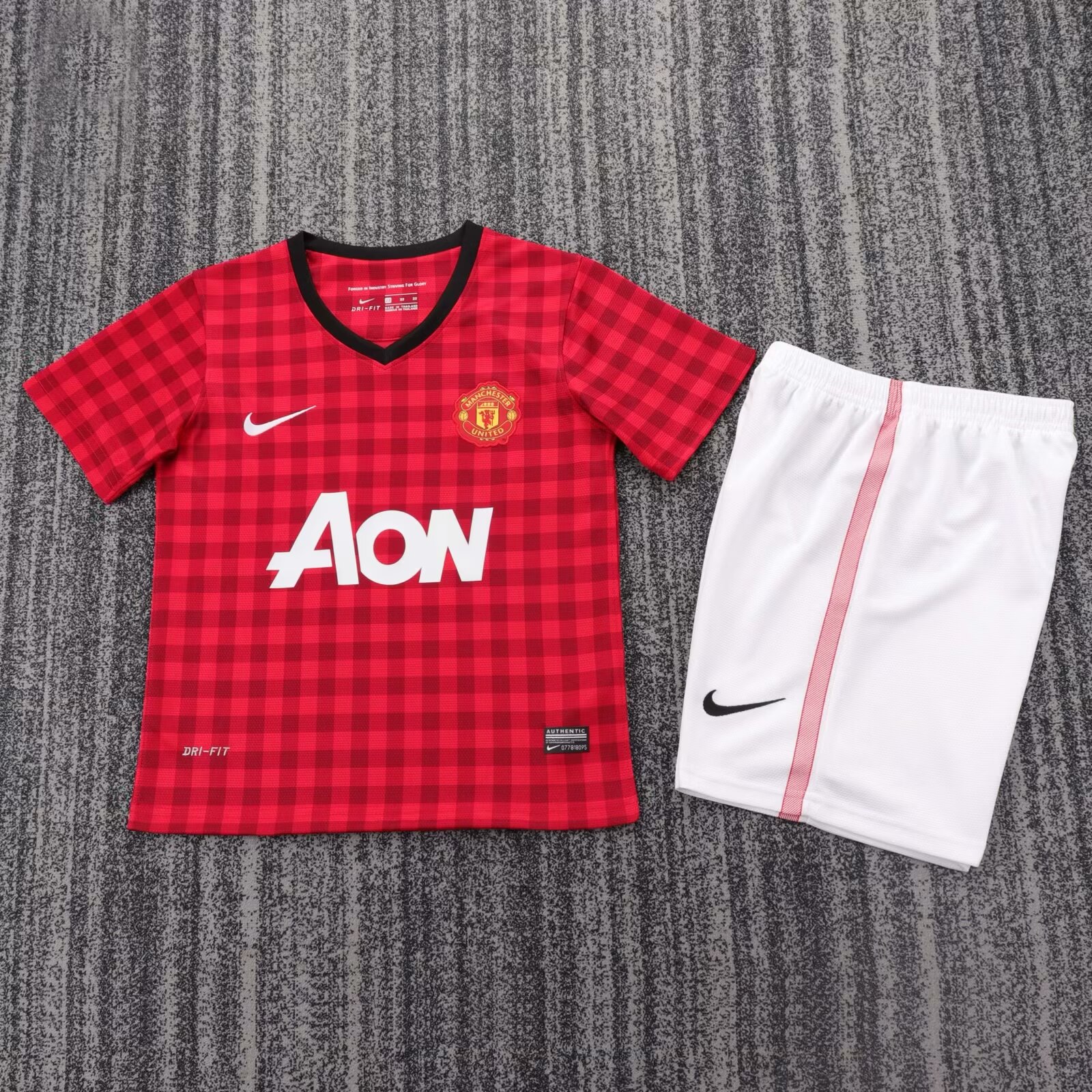 2012/2013 Retro Manchester United Home Football Shirt Kids Size 1:1 Thai Quality