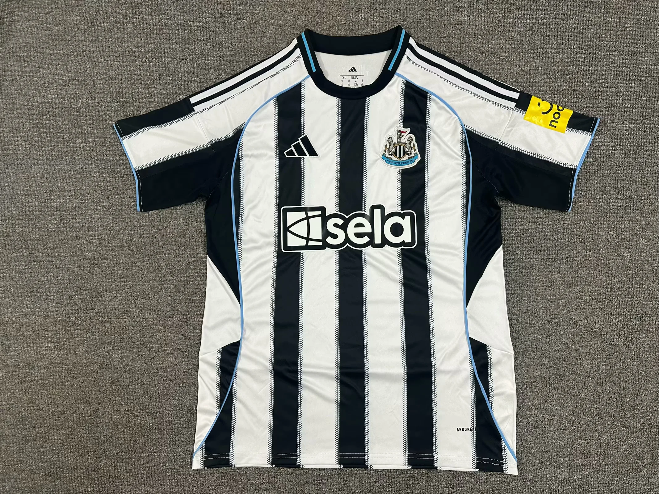 2025/2026 Newcastle United Home Football Shirt 1:1 Thai Quality