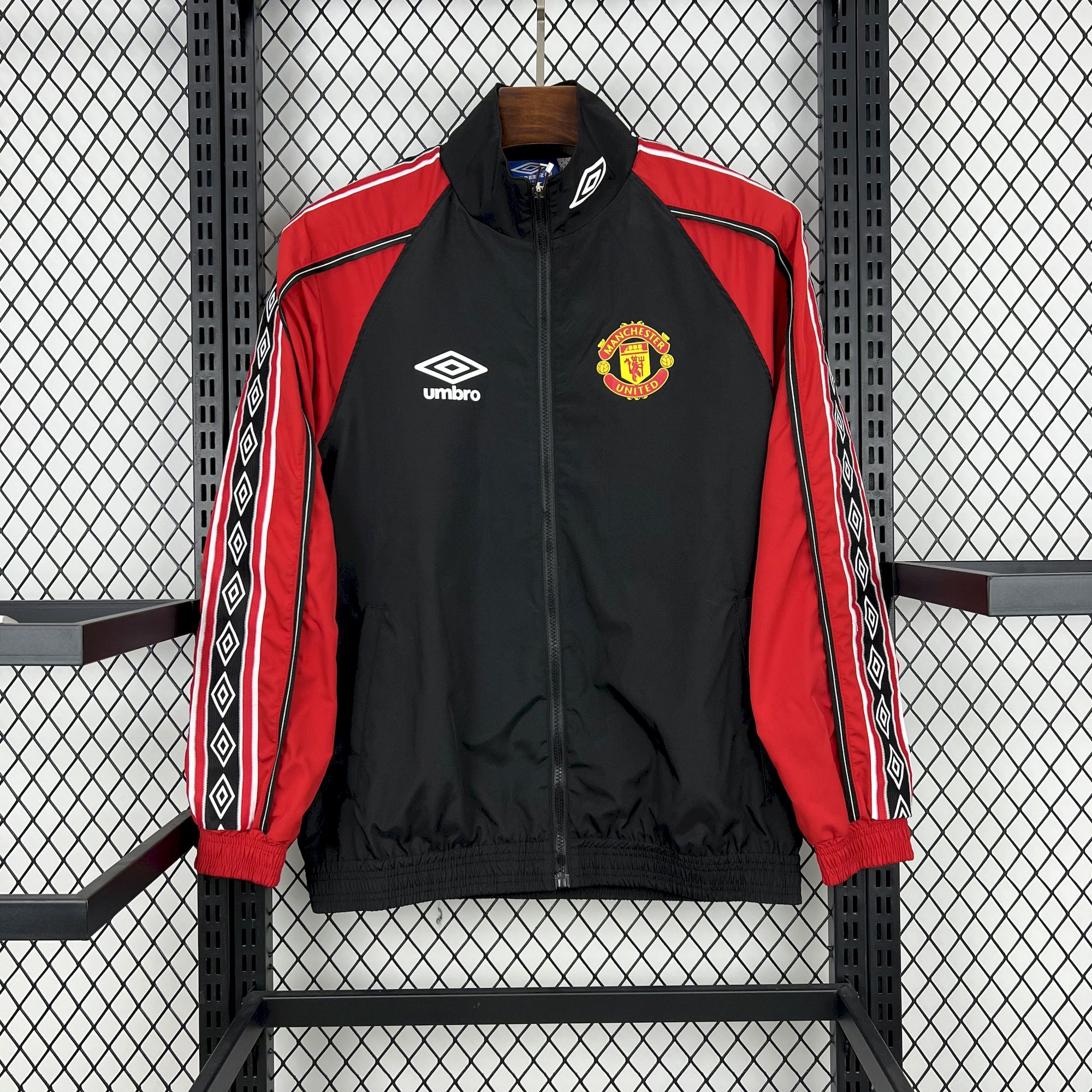 1998/1999 Manchester United Windbreaker Football Shirt