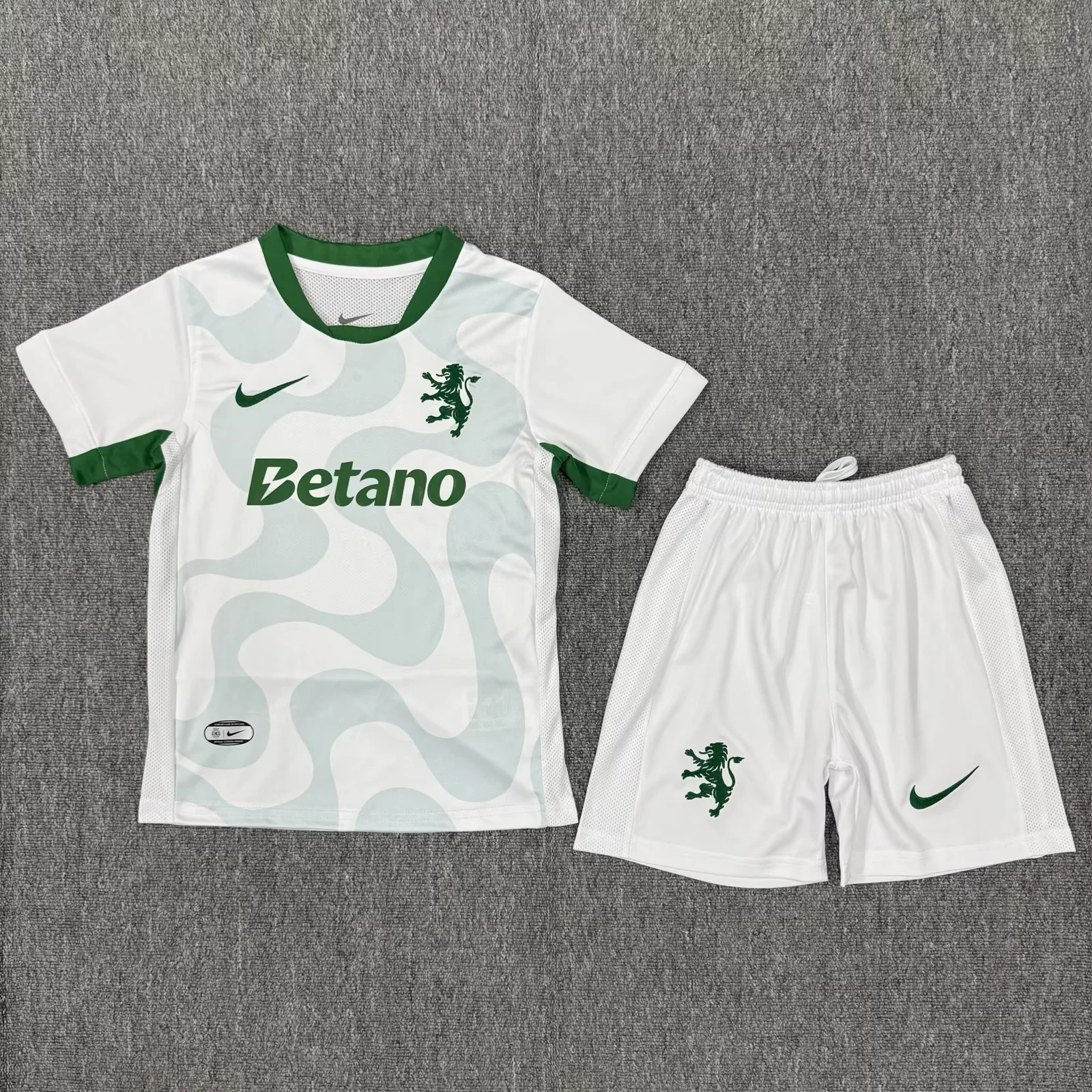 2025/2026 Sporting Lisbon Third Away Football Shirt Kids Size 1:1 Thai Quality