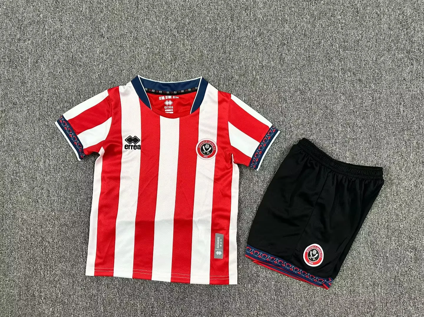 2025/2026 Sheffield United Home Football Shirt Kids Size 1:1 Thai Quality