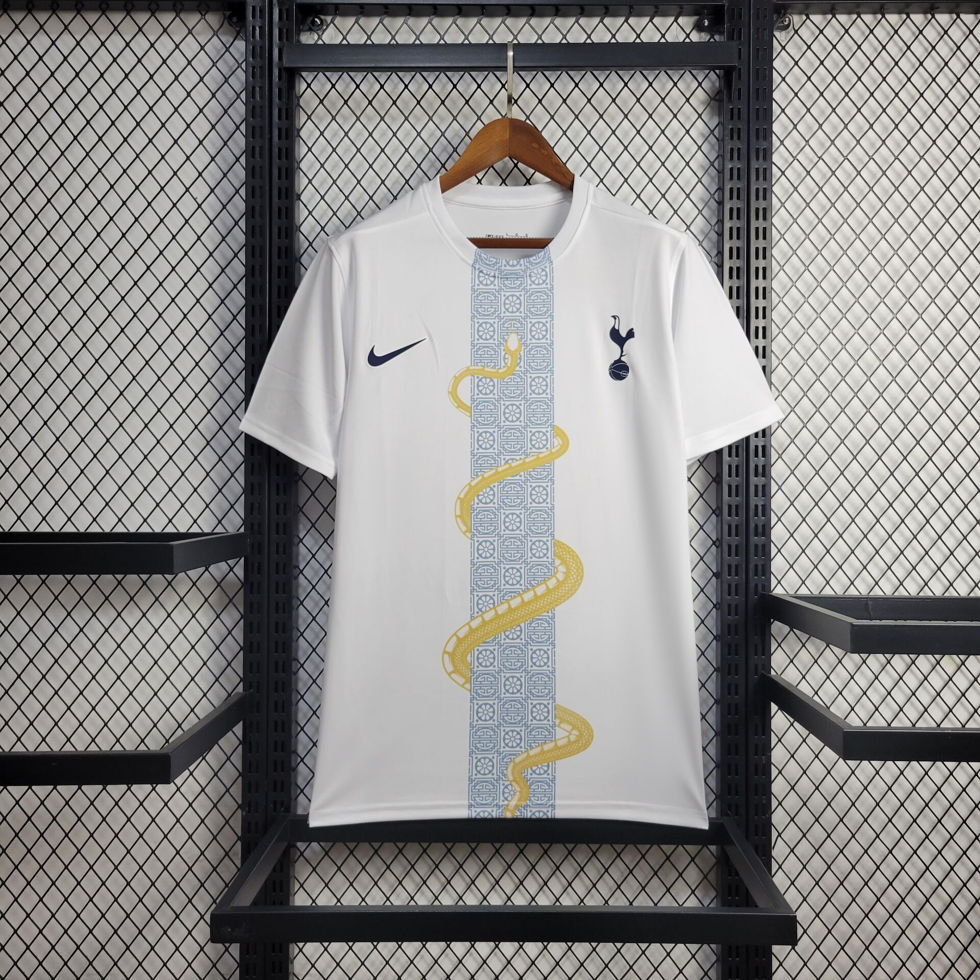 2025/2026 Tottenham Hotspur Pre-match Football Shirt 1:1 Thai Quality