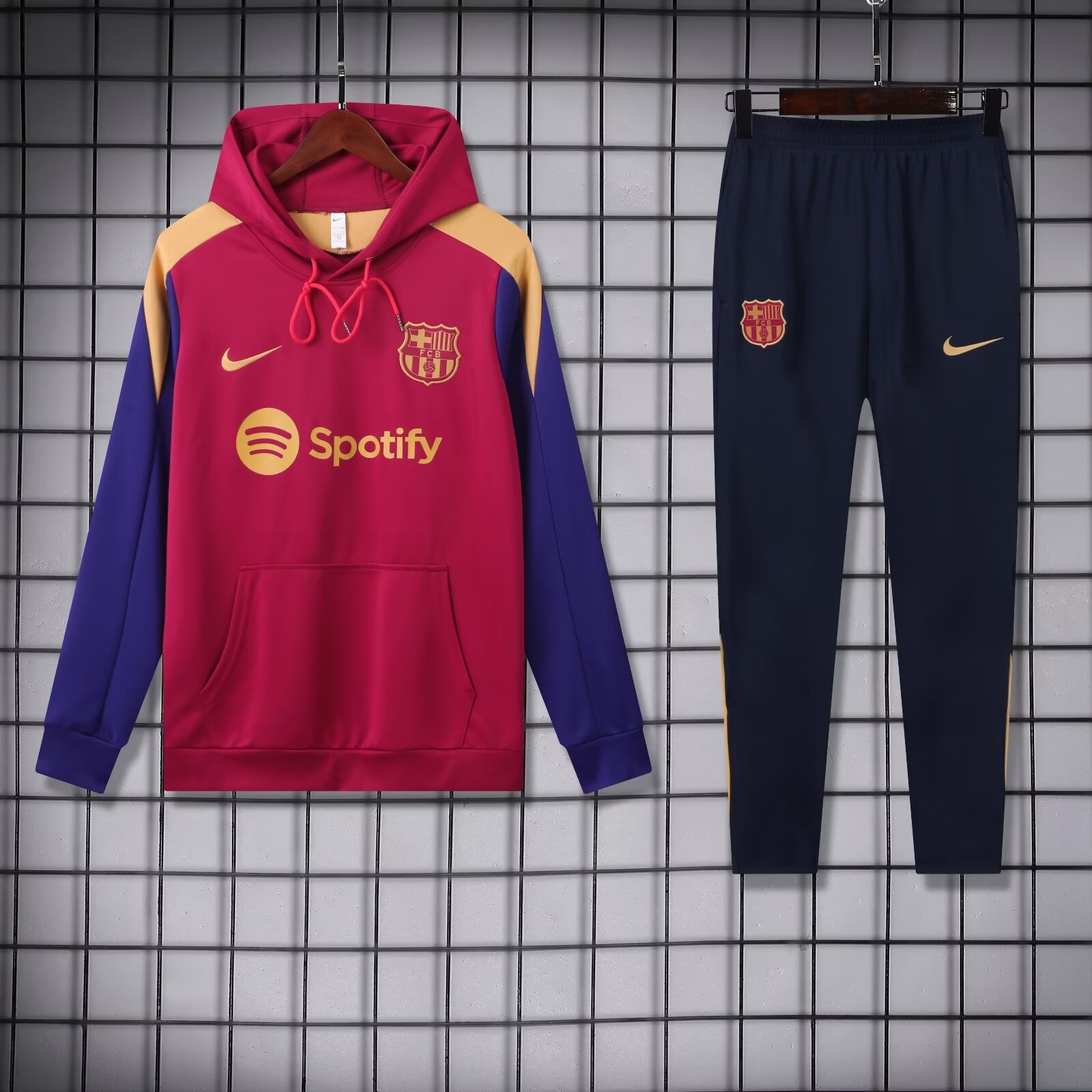 2024/2025 Barcelona Hooded Long Sleeves Training Suit Red Football Shirt