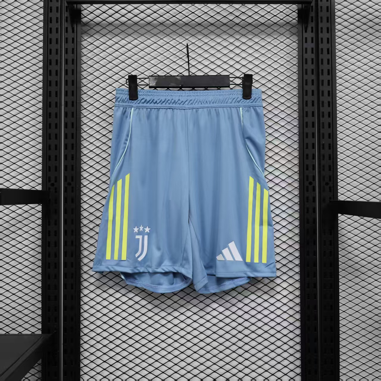 2025/2026 Player Version Juventus Away Shorts 1:1 Thai Quality