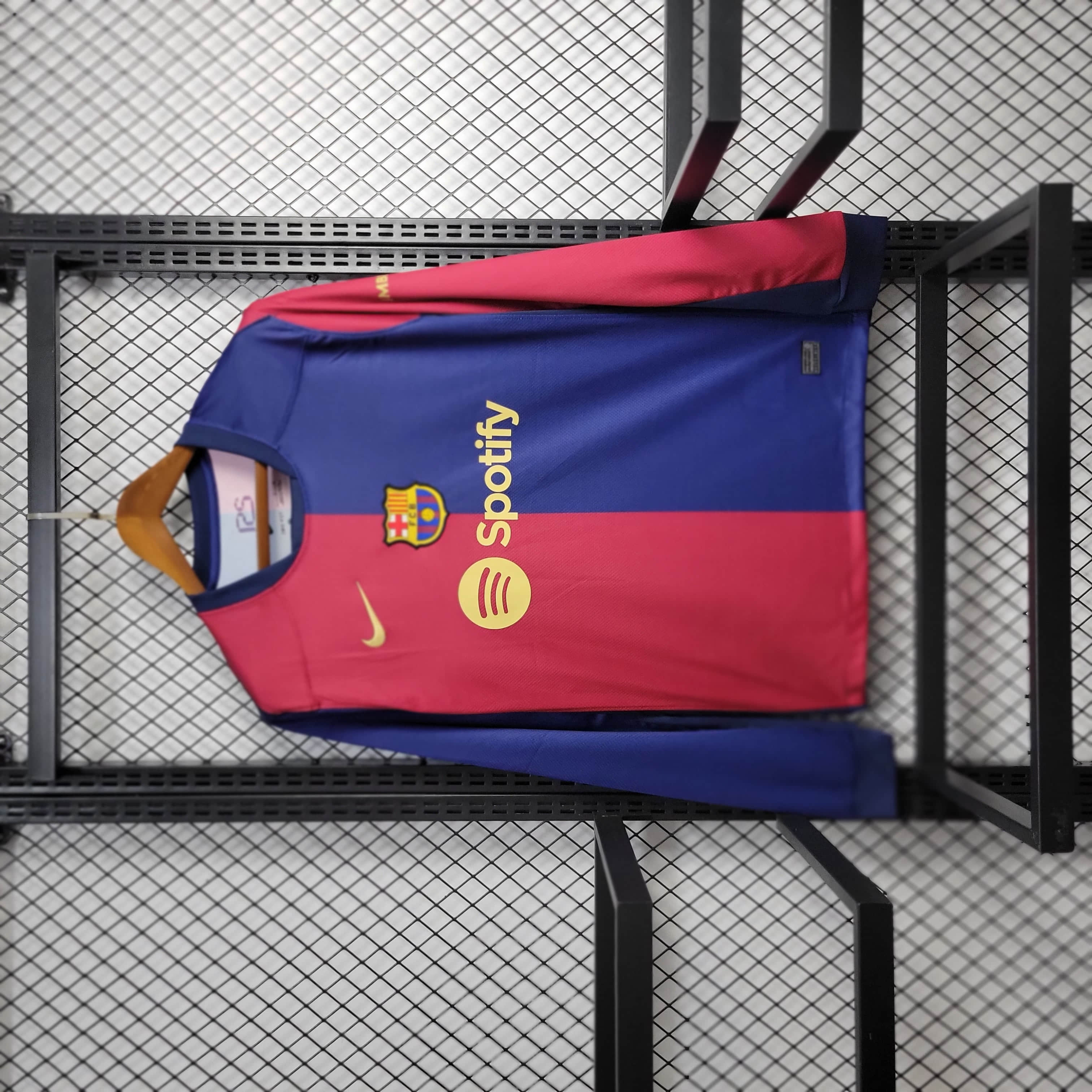 2024/2025 Long Sleeve Barcelona Home Football Shirt 1:1 Thai Quality