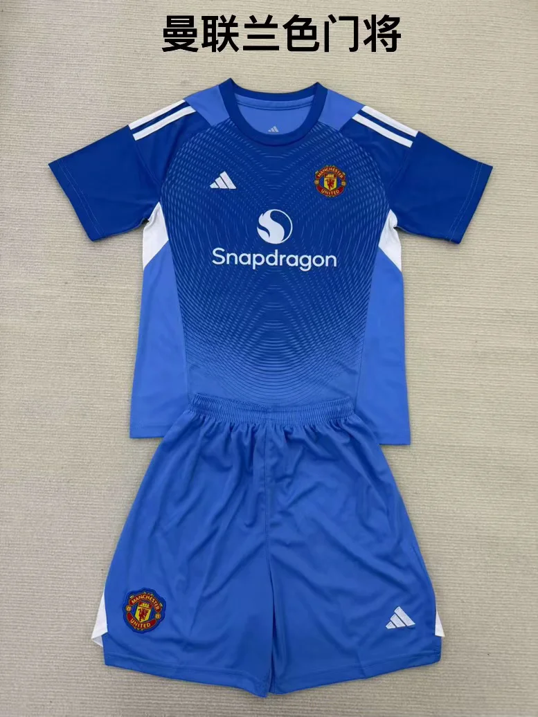 2025/2026 Manchester United Goalkeeper Football Shirt Kids Size 1:1 Thai Quality