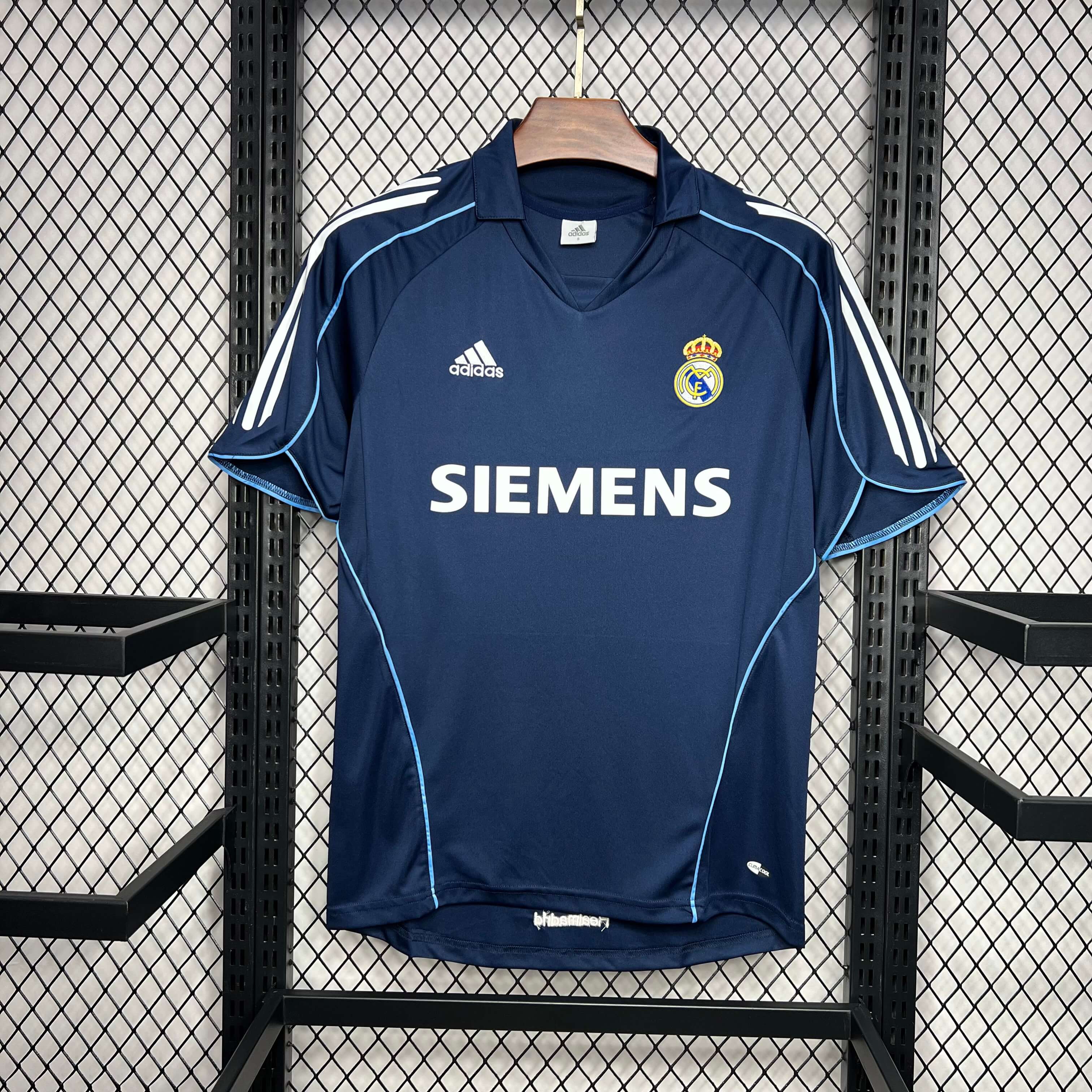 2005/2006 Retro Real Madrid Away Football Shirt 1:1 Thai Quality