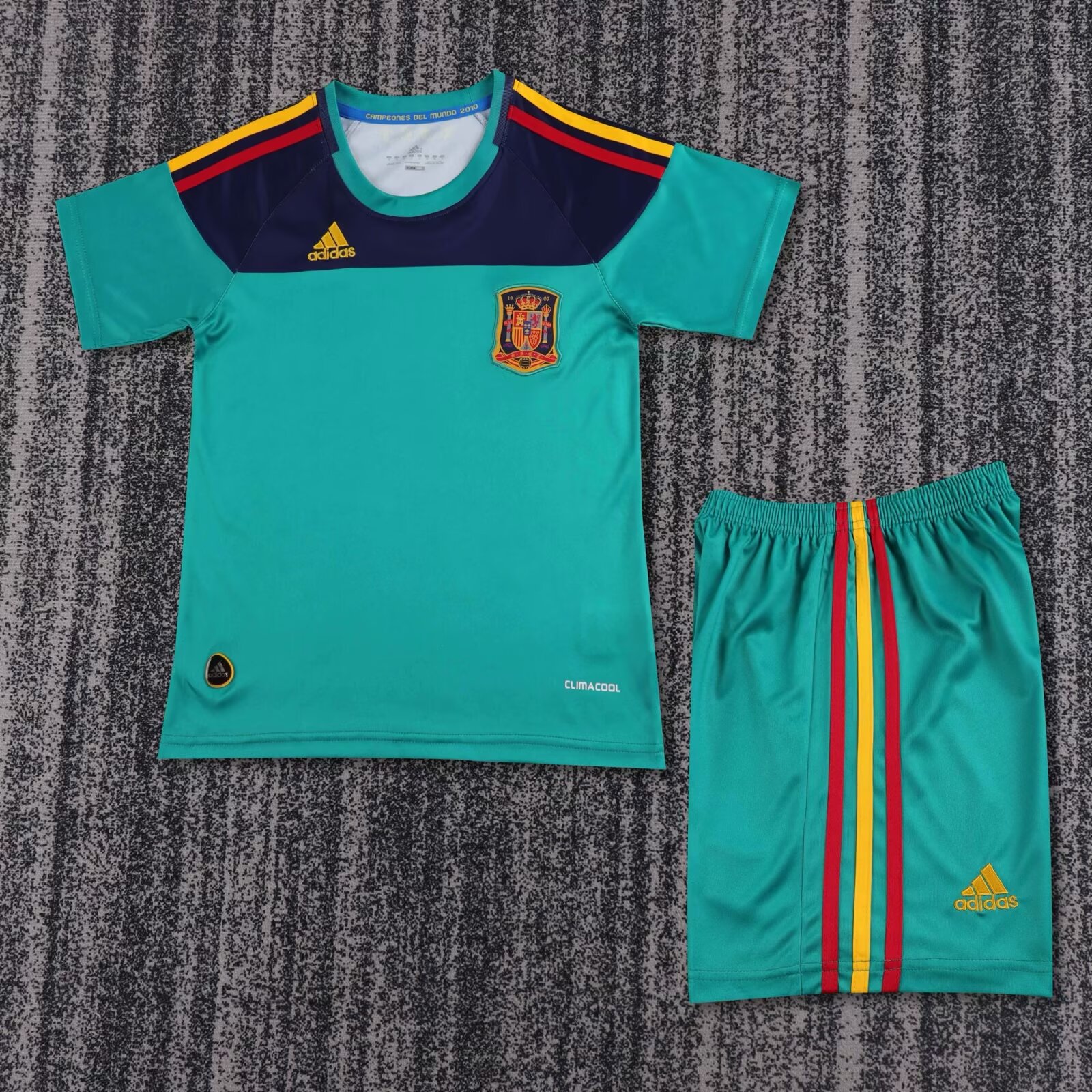 2010 Retro Spain Goalkeeper Football Shirt Kids Size 1:1 Thai Quality