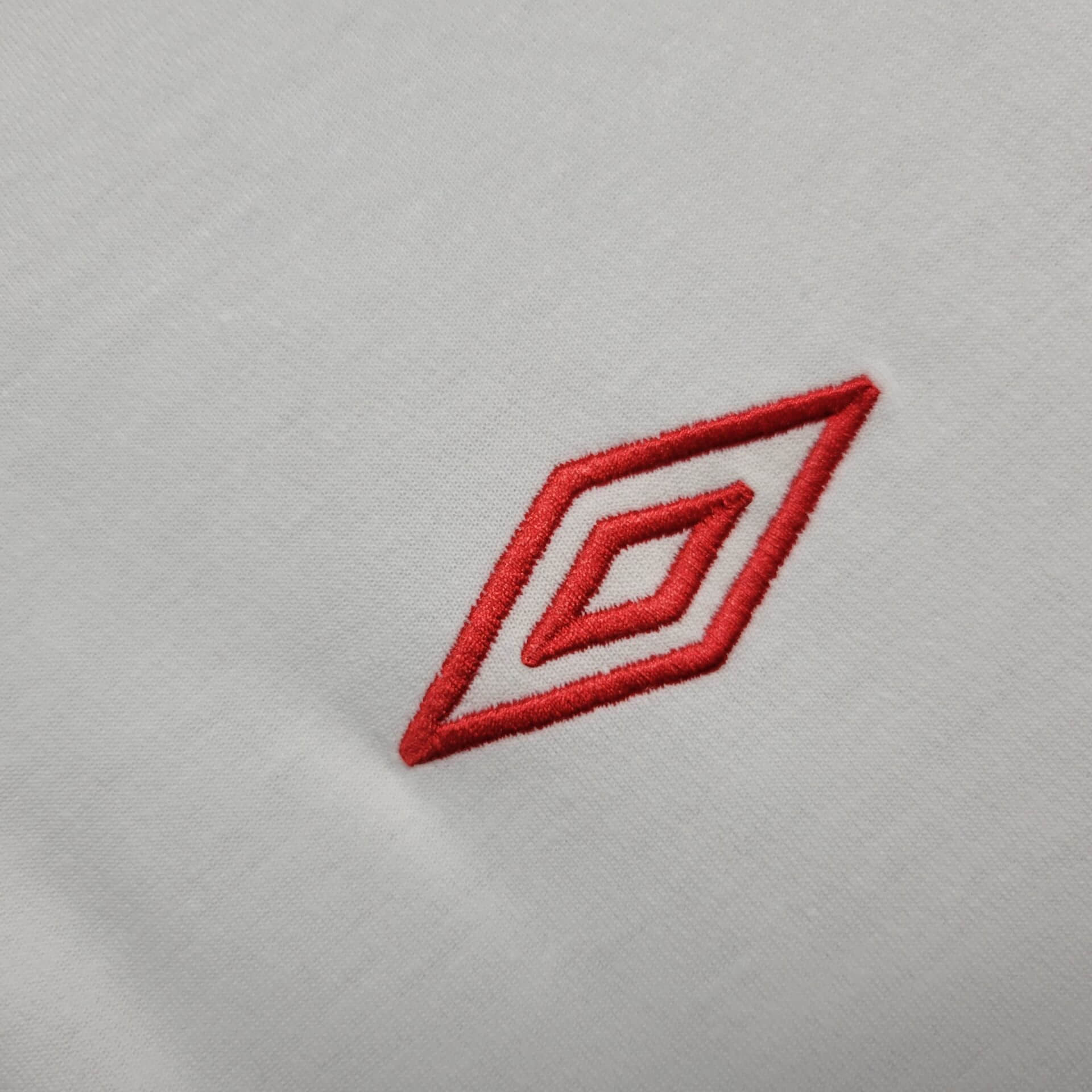 2010 Retro England Home Football Shirt 1:1 Thai Quality - Image 3