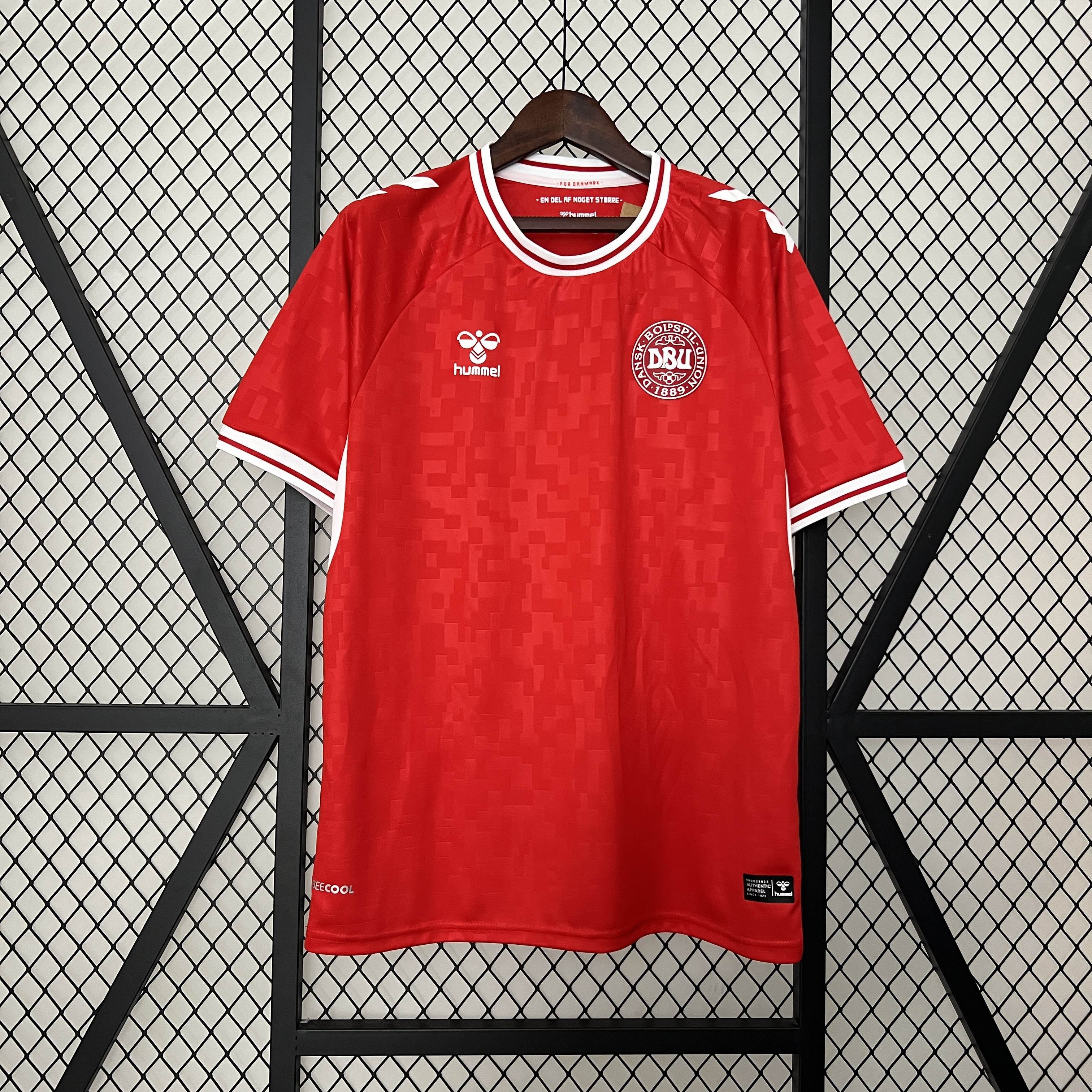 2024 Denmark Home Football Shirt 1:1 Thai Quality