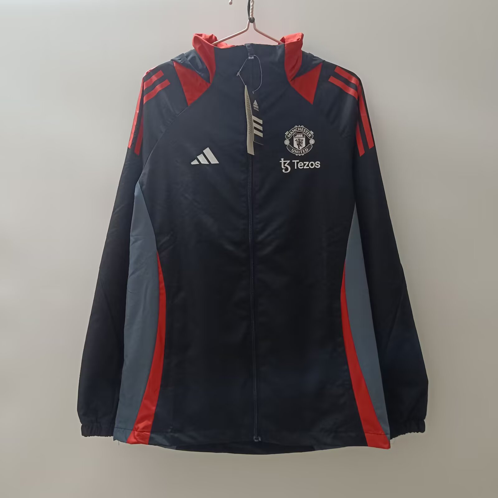 2025/2026 Manchester United Windbreaker Football Shirt